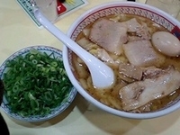 「小チャーシュー煮玉子ねぎラーメン(880円)」@どうとんぼり神座 河内長野店の写真