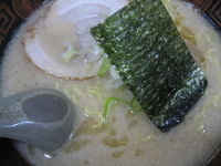 「とんこつしょうゆらーめん（580円）」@證作さんの写真