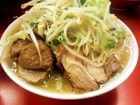 「◎小豚ラーメン￥750（野菜マシマシ・ニンニク・脂増し）」@ラーメン二郎 大宮店の写真