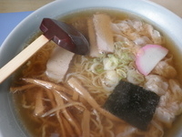 「ワンタンメン（680円）大盛（100円）」@福家 そばやの写真