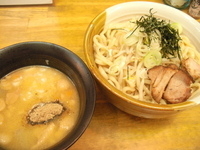 「鶏皮煮込みつけそば  300g」@鶏皮煮込みつけそば専門店 常吉の写真