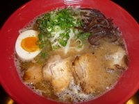 「ウォーカー特製魚介トンコツ 500円（福岡ウォーカー半額クーポン」@博多新風 高宮本店の写真