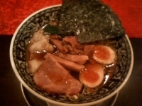 「特中村屋醤油 1280円 + 真空平打麺 100円」@中村屋の写真