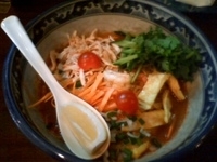 「【夏季限定】冷やしトムヤムラーメン 950円」@ティーヌン 西早稲田本店の写真