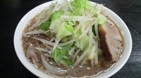 「小らーめん 細麺 麺少なめ 野菜増し ほぐし豚 ￥780」@らーめん豚喜の写真
