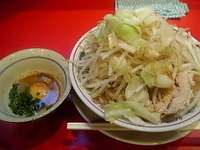 「豚ラーメン+すきやき ￥830+￥80」@用心棒の写真