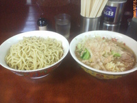 「つけ麺（ニンニクマシマシ、アブラ）」@ラーメン二郎 めじろ台法政大学前店の写真