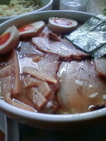 「徳丸（大）+チャーシュー+味玉」@煮干そば とみ田の写真