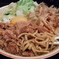 「がっつん魚まぜそば（ニンニク）+生卵+麺大盛り」@らーめん まぜそば がっつんの写真