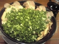 「油そば（特盛）+チャーシュー+青ネギ」@とんこつらーめんてっぺんの写真