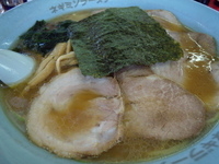 「チャーシューメン中盛り（￥770+￥100）」@ラーメンショップの写真