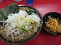 「中盛ラーメン 740円」@上越家の写真
