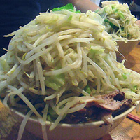 「小ラーメン（ニンニク、ヤサイ多め）」@ラーメン二郎 八王子野猿街道店2の写真