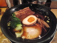 「かめぞうラーメン醤油」@日月飯店 Kamezoの写真