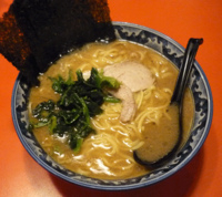 「ラーメン中盛（700円）」@麒麟の写真