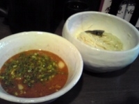 「浸け豚そば（小）+辛味」@俺の空の写真