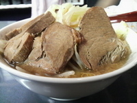 「ラーメン「ブタ+ヤサイ増し」（600円+100円+無料）」@へーちゃんラーメンの写真