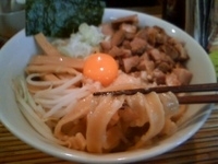 「【限定】 油そば 800円  平打ち 超極太麺」@らーめん こてつの写真