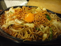 「焼きラーメン 700円 もつ鍋 800円 ・・・etc」@KENZO Cafeの写真