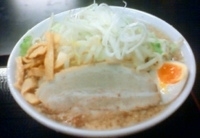 「しょうゆ豚骨 ガチ盛」@石鍋つけ麺 あつあつ 新小岩店の写真