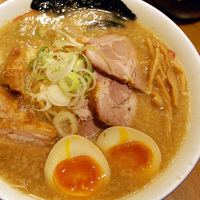 「全部のせラーメン 1200円 あぶら調整:ふつう」@野方ホープ 吉祥寺店の写真