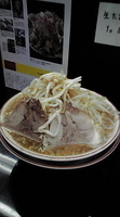 「ラーメン（野菜・ニンニク・カラメ）680円」@らぁめん 元気の源の写真