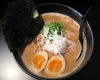 「特製豚骨魚介らーめん」@麺や 楓雅の写真