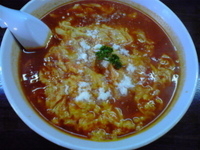 「トマトラーメン（小辛）」@ラーメン ギョーザの店 金春の写真