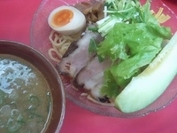 「冷やし五目味噌ラーメン（ゴマダレつけ麺）900円」@イヨマンテの写真