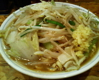 「タンメン 大盛り ヤサイ ショウガ」@トナリの写真