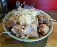 「醤油チャーシュー ラーメン ニンニク」@ラーメン髭の写真