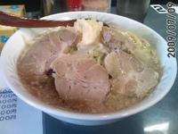 「ぶたラーメン（700円）+ニンニク」@へーちゃんラーメンの写真