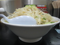 「豚ぎ郎（野菜増し）」@らーめん ぎょうてん屋 町田店の写真