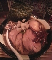 「特製煮干しラーメン」@すごい煮干ラーメン凪 新宿ゴールデン街店 本館の写真