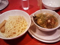 「醤油つけ麺（普通盛り太麺）」@らーめん牡丹 難波店の写真