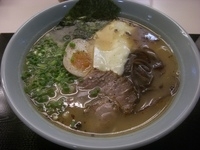 「とんこつラーメン 550円」@とんこつラーメン 西記の写真