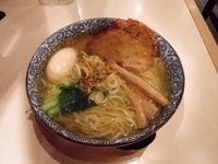 「空海味玉そば塩」@麺屋 空海 ルミネ横浜店の写真