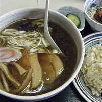 「あじ平ラーメン（￥800）半チャーハン（￥200）」@元祖 あじ平の写真