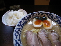 「特製ラーメン+ライス」@九段 斑鳩の写真