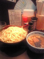 「つけめん大+チャーシュー一枚（+100円）」@つけ麺専門店 三田製麺所 池袋西口店の写真