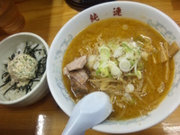 「味噌ラーメン（マヨチャーシュー丼）」@純連 東京店の写真