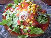 「とまと冷やしらーめん+大盛（714円+105円）」@石焼らーめん 火山 春日部店の写真