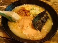 「塩らーめん」@ラーメン ヨシベー 錦糸町店の写真