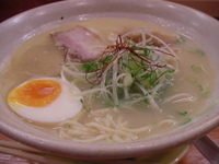 「鶏元素らーめん（大盛り）」@麺元素の写真