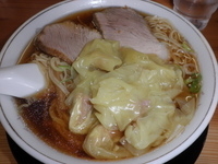 「ワンタンメン（650円）大盛（100円）」@志のぶ 支店の写真