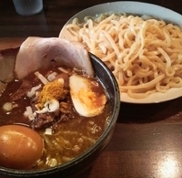 「牛すじカレーつけそば（麺多め+ヤサイ）+チャーシュー+味玉」@麺 池谷精肉店の写真