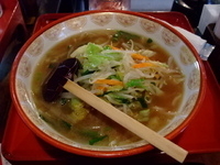 「野菜醤油らーめん」@らーめん右京の写真