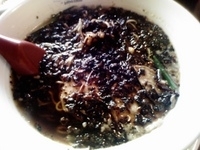 「黒玉ラーメン」@拉麺 秦秦 美浜店の写真