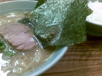 「ラーメン。固め少なめ薄め」@横浜ラーメン 武蔵家 板橋店の写真