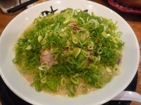 「浪速流豚骨329らあめん・ねぎどっさり（770円）+餃子（期間限」@麺匠 味冨久 住之江店の写真